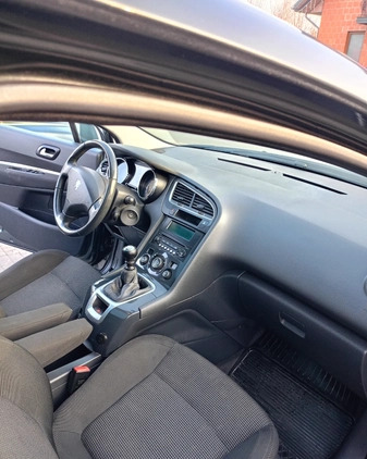 Peugeot 5008 cena 21500 przebieg: 256612, rok produkcji 2010 z Świdnik małe 191